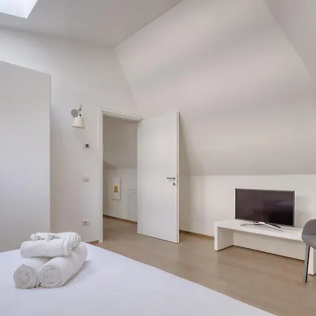 Joivy Welcoming Flats By Corso Apartment Milan